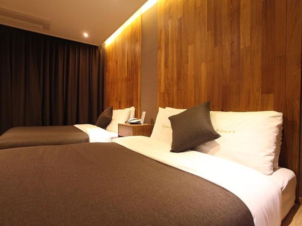 Hotel Rich Коян Номер фото