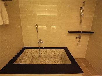 Hotel Rich Коян Экстерьер фото
