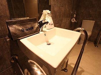 Hotel Rich Коян Экстерьер фото